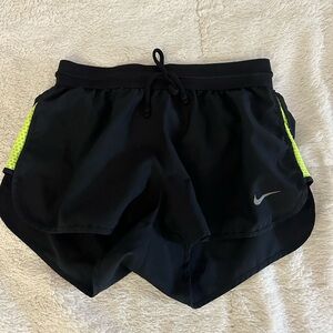 Women’s Nike shorts size XS
